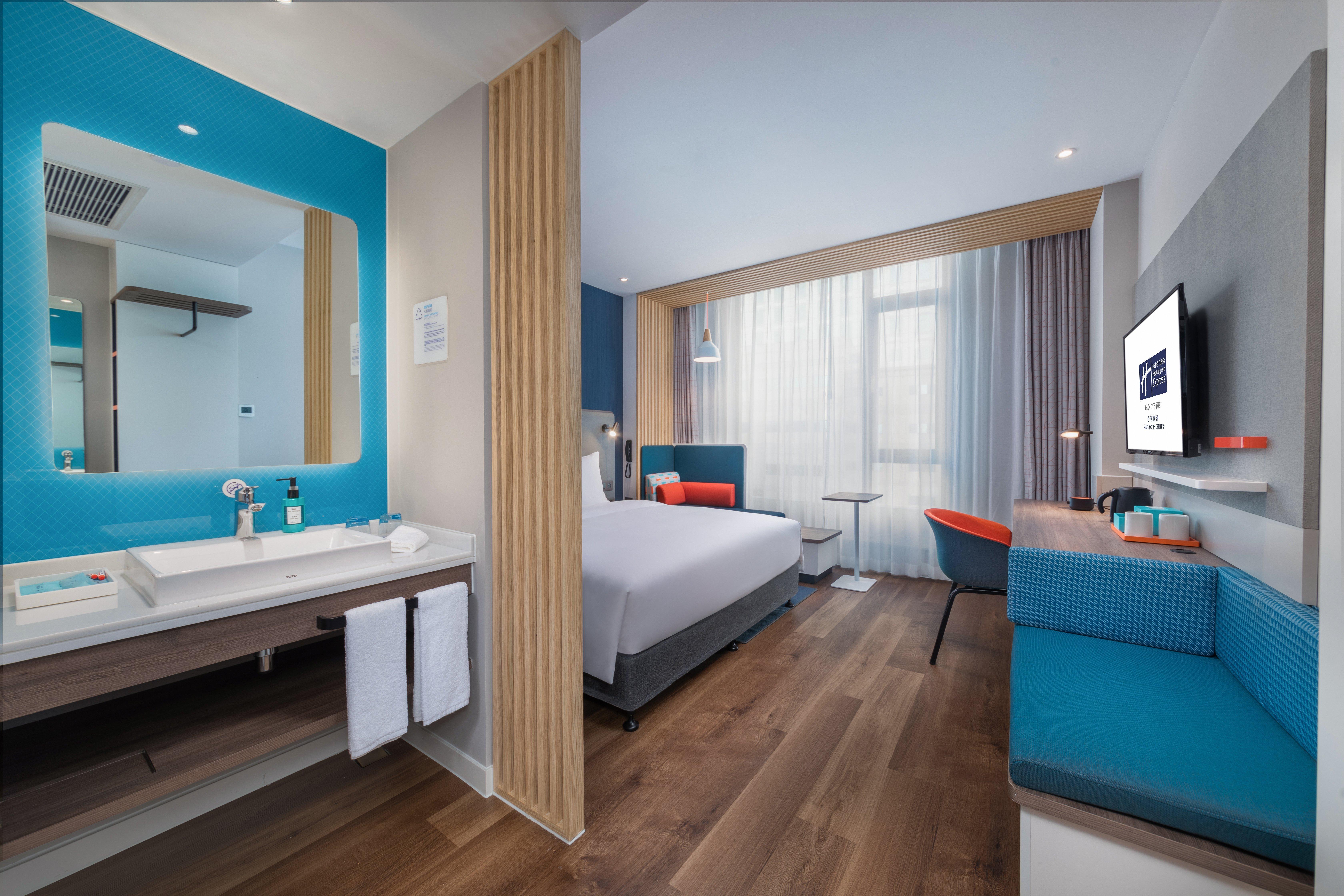 Holiday Inn Express Ningbo City Center By Ihg Exterior photo