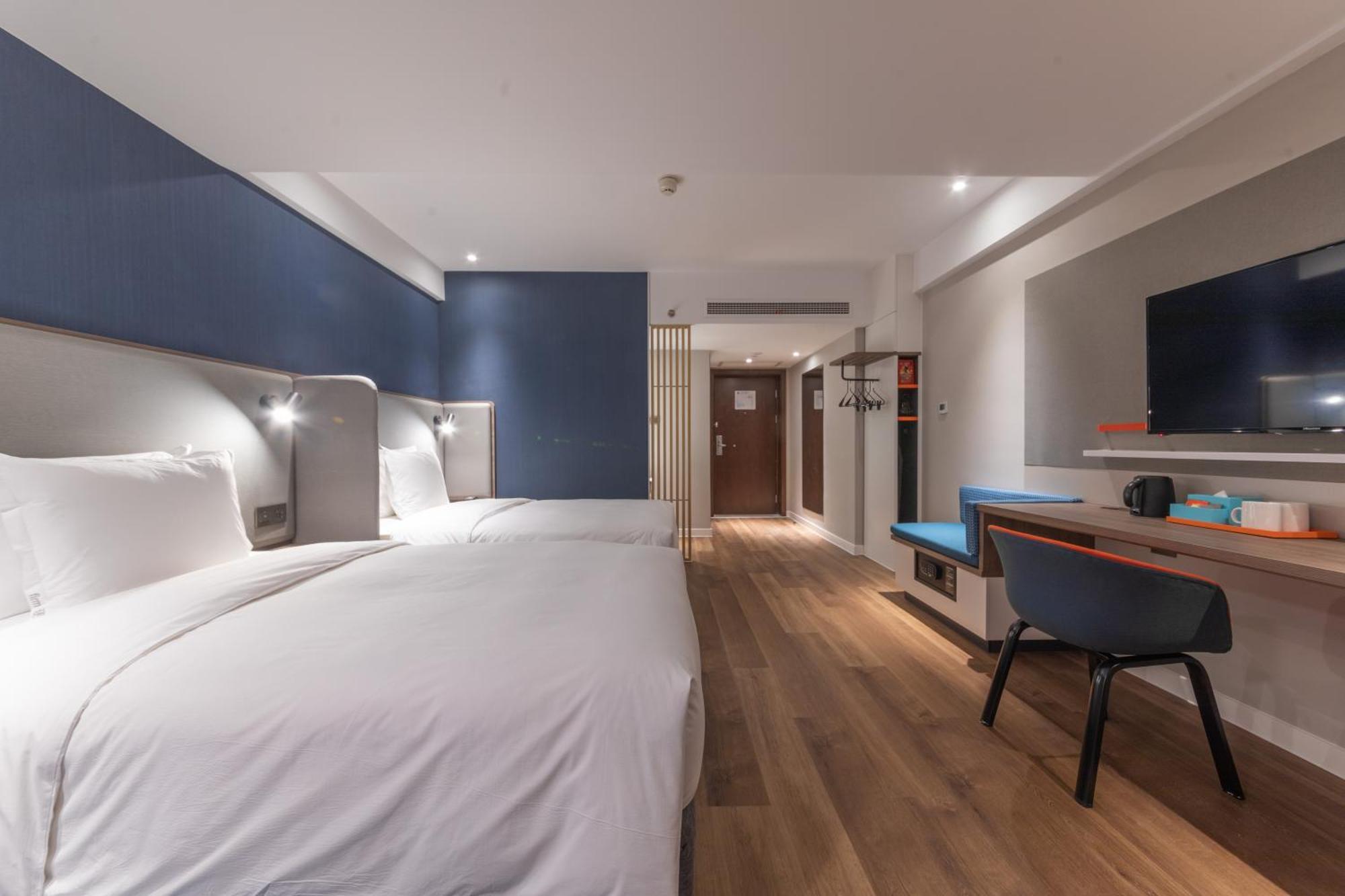 Holiday Inn Express Ningbo City Center By Ihg Exterior photo